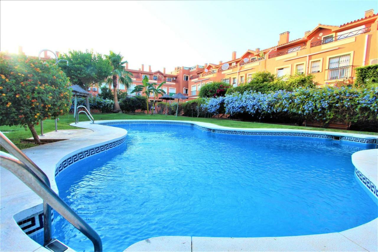 Apartamento Torremolinos - A 600M De La Playa De La Carihuela - Piscina - Parking Gratis - Excelente Conexion Wifi Zewnętrze zdjęcie